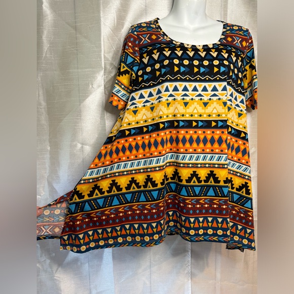 Lularoe t shirt tunic top - Picture 3 of 6